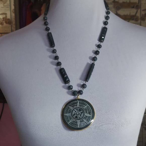 Mayan Sundial Green Dyed Alabaster Medallion Sculpted bars and round beads - Picture 9 of 15